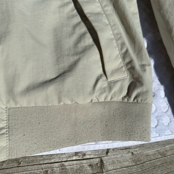 VINTAGE Tommy Hilfiger Jacket Mens Medium Windbreaker Beige/ Cream Full zip - Picture 4 of 11